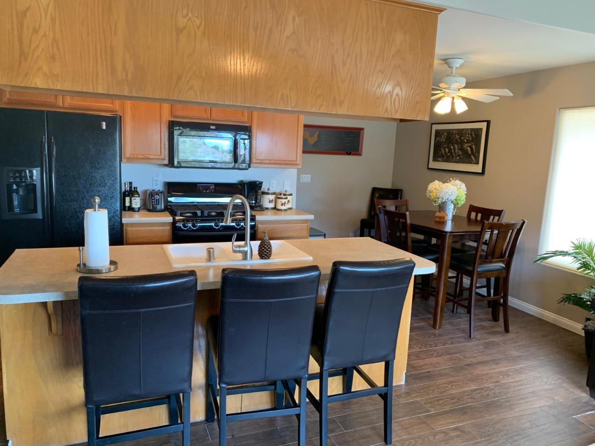 Stunning Views Total Privacy Absolute Tranquility Chalet Wofford Heights